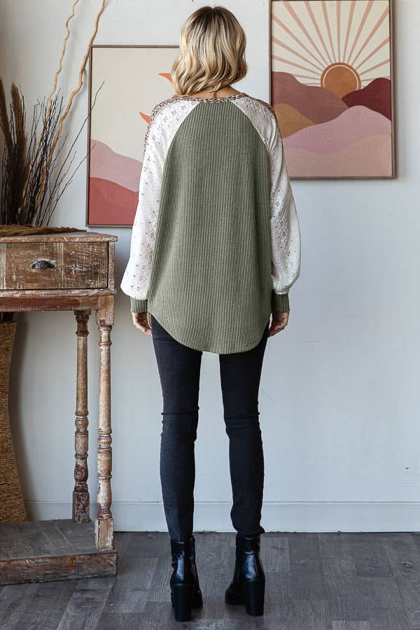 Animal Contrast Button Front Pullover Top T