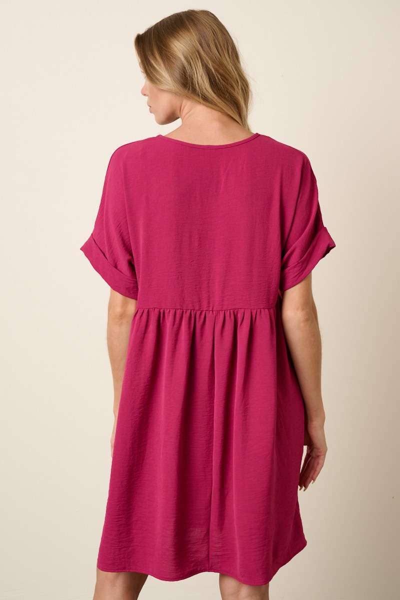 AIRFLOW V-NECK SHORT SLEEVE SHIFT DRESS